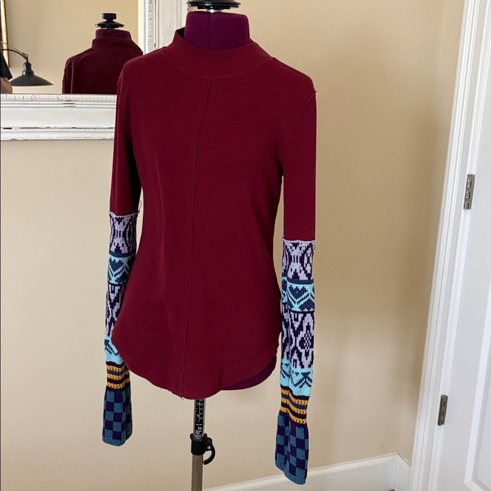Free People We the Free All in Cuff LargeThermal LS Shirt maroon Boho Knit